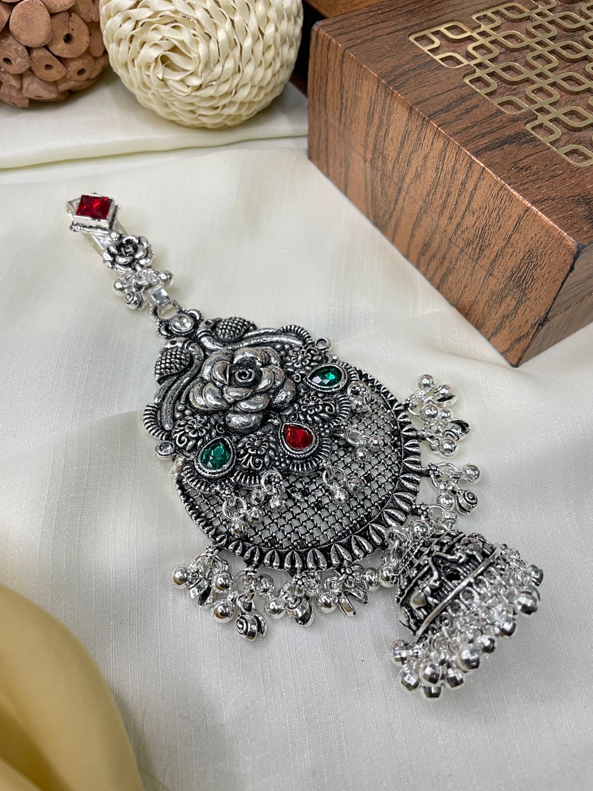 Silver Classic Red Stone Juda pin