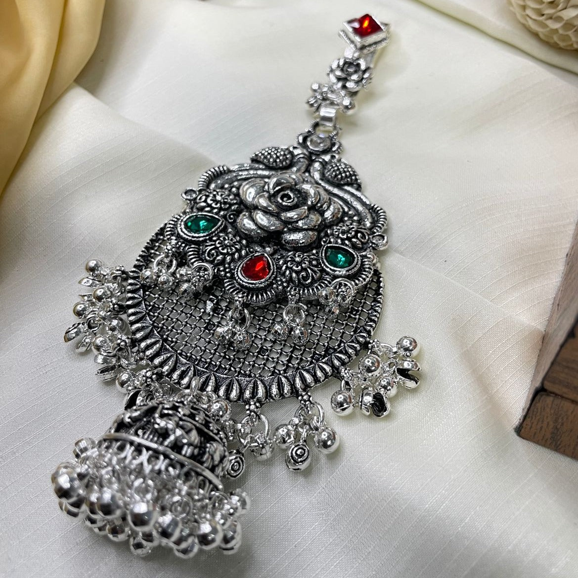 Silver Classic Red Stone Juda pin