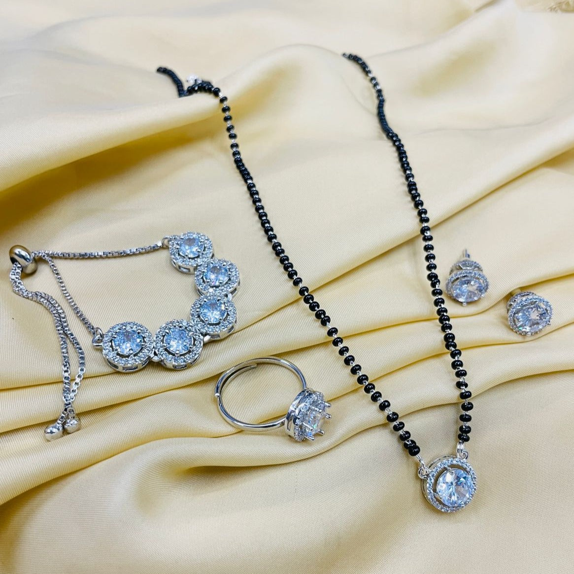 Beautiful High Quality Jewellery Combo - Abdesignsjewellery