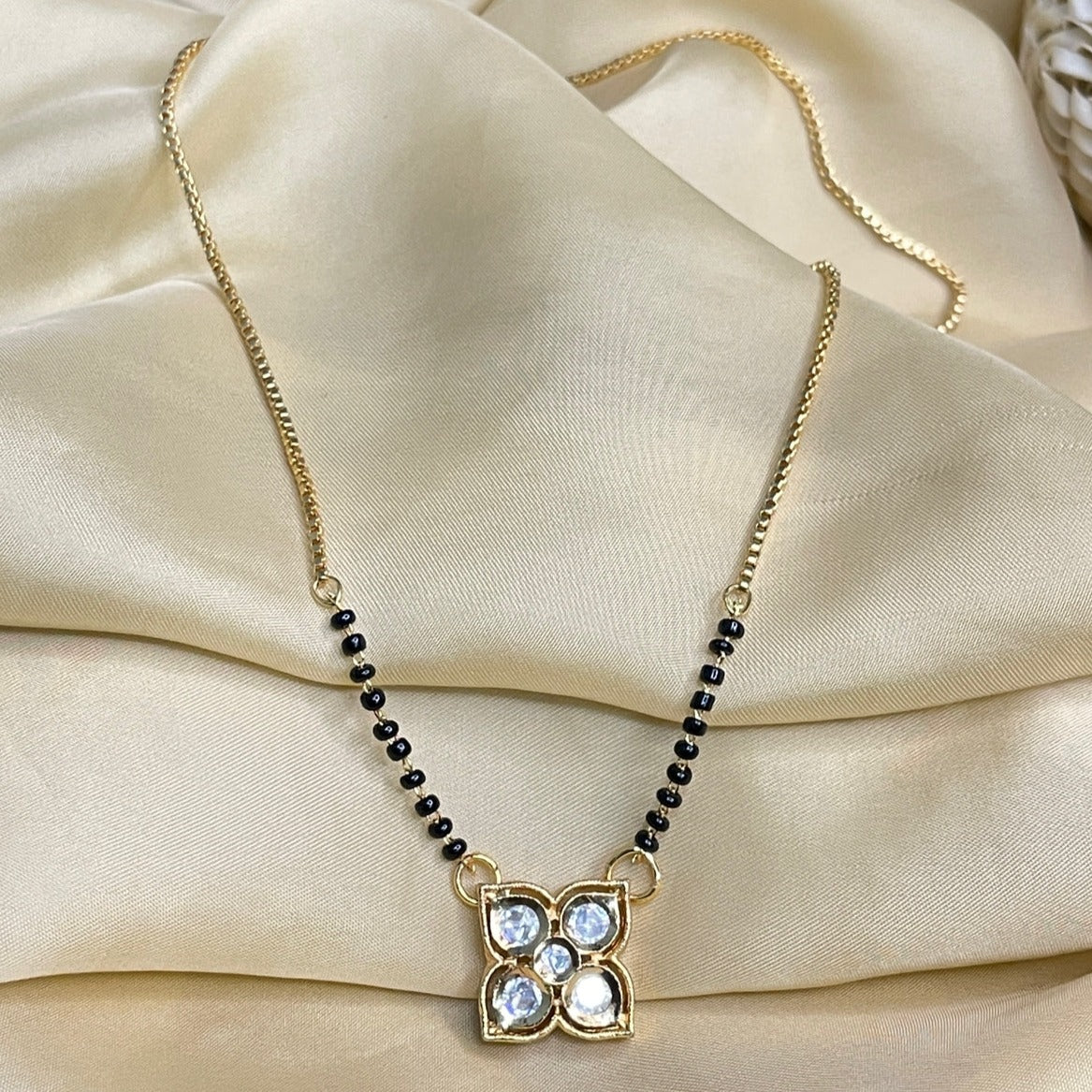 Beautiful Stylish Unique Flower Polki Mangalsutra - Abdesignsjewellery