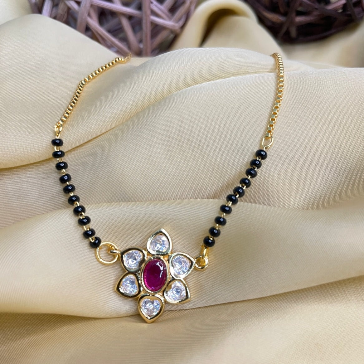 High Quality Unique Pink Flower Polki Mangalsutra