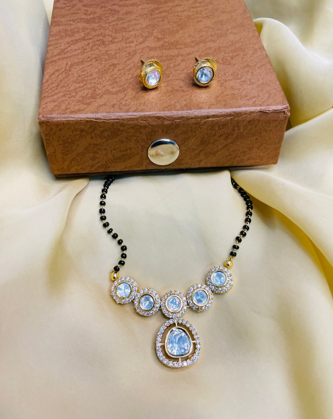 Charismatic Gold Polki Kundan Glass Drop Mangalsutra - Abdesignsjewellery