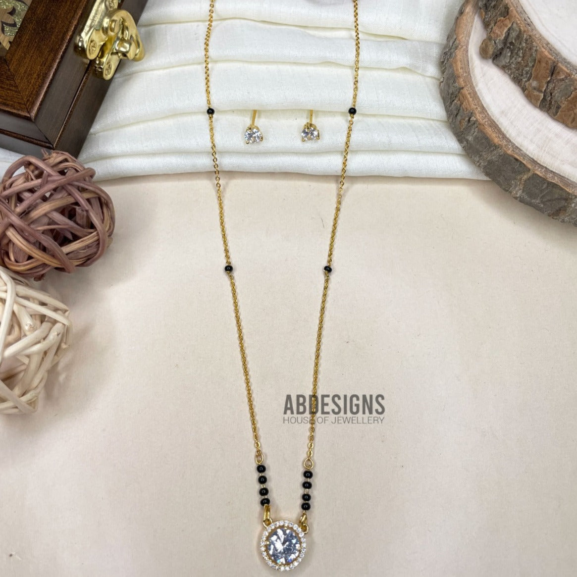 Kiara Advani Wedding Inspired Gold Diamond Mangalsutra