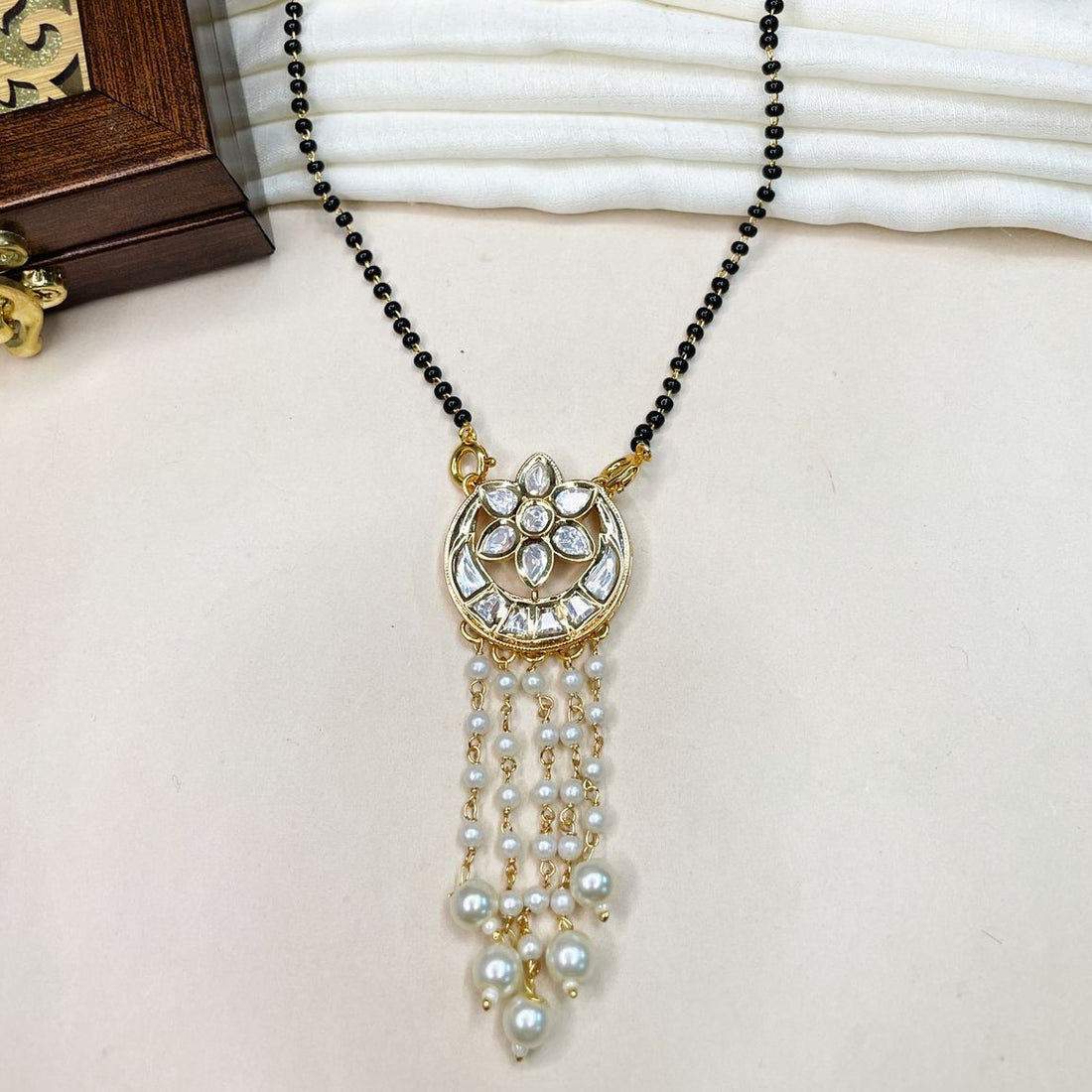 Beautiful Floral Polki Mangalsutra - Abdesignsjewellery