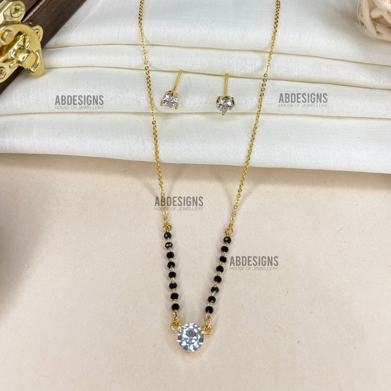 Natasa Stankovic Inspired Simple  Gold Diamond Mangalsutra