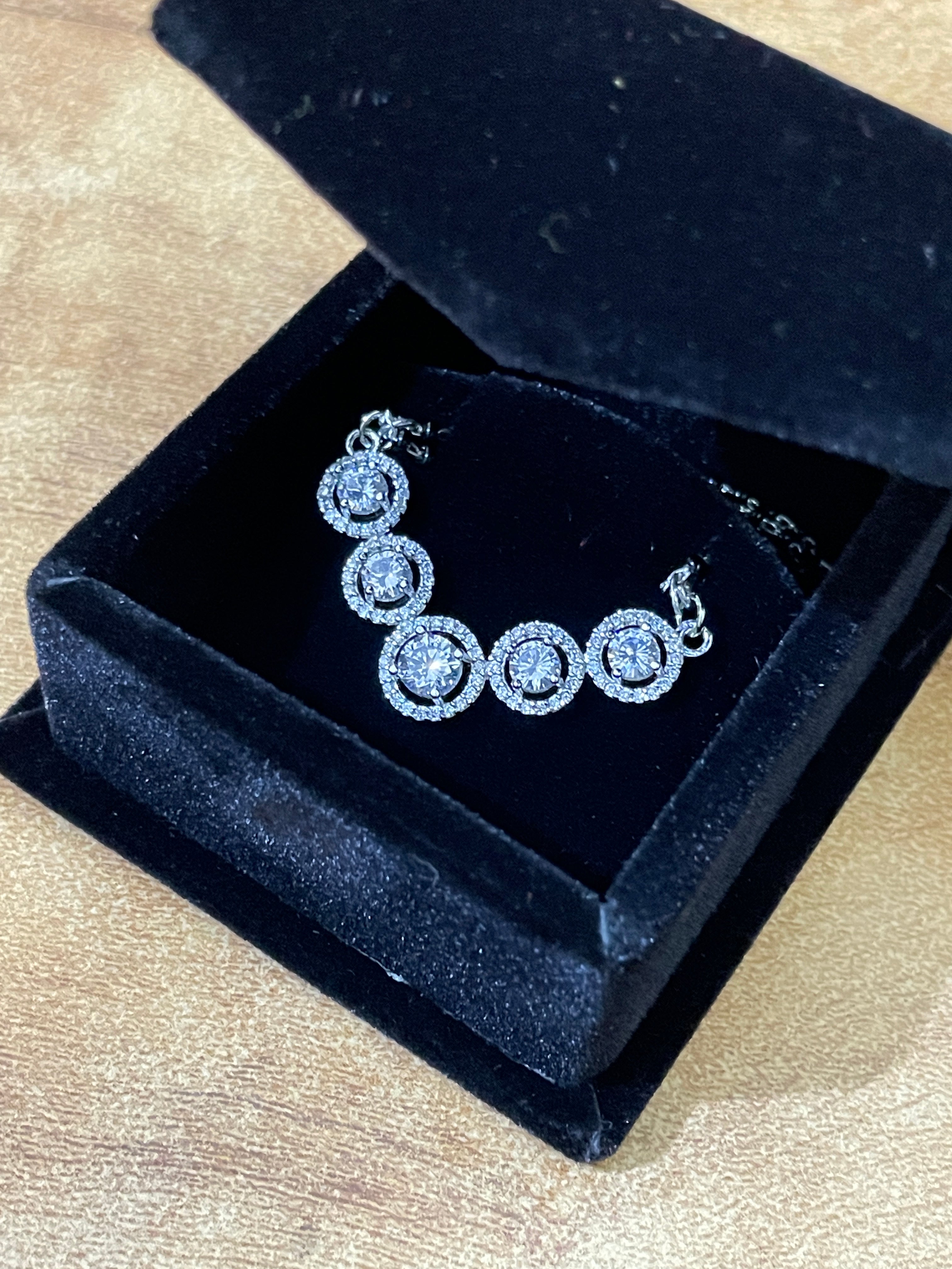 Moonshine Round Silver Stone Mangalsutra - Abdesignsjewellery