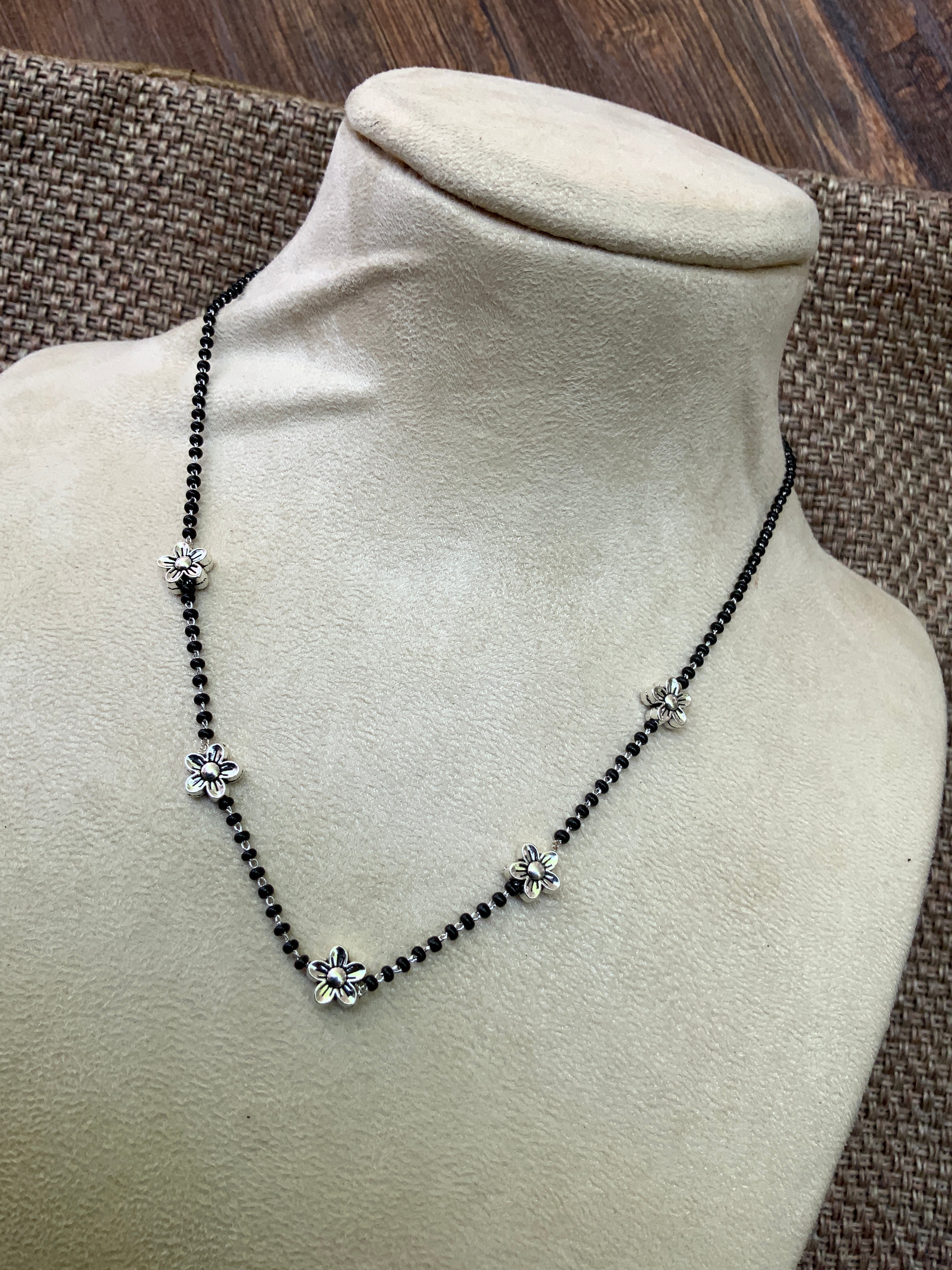 Dailywear Silver Flower Floral Pattern Mangalsutra - Abdesignsjewellery