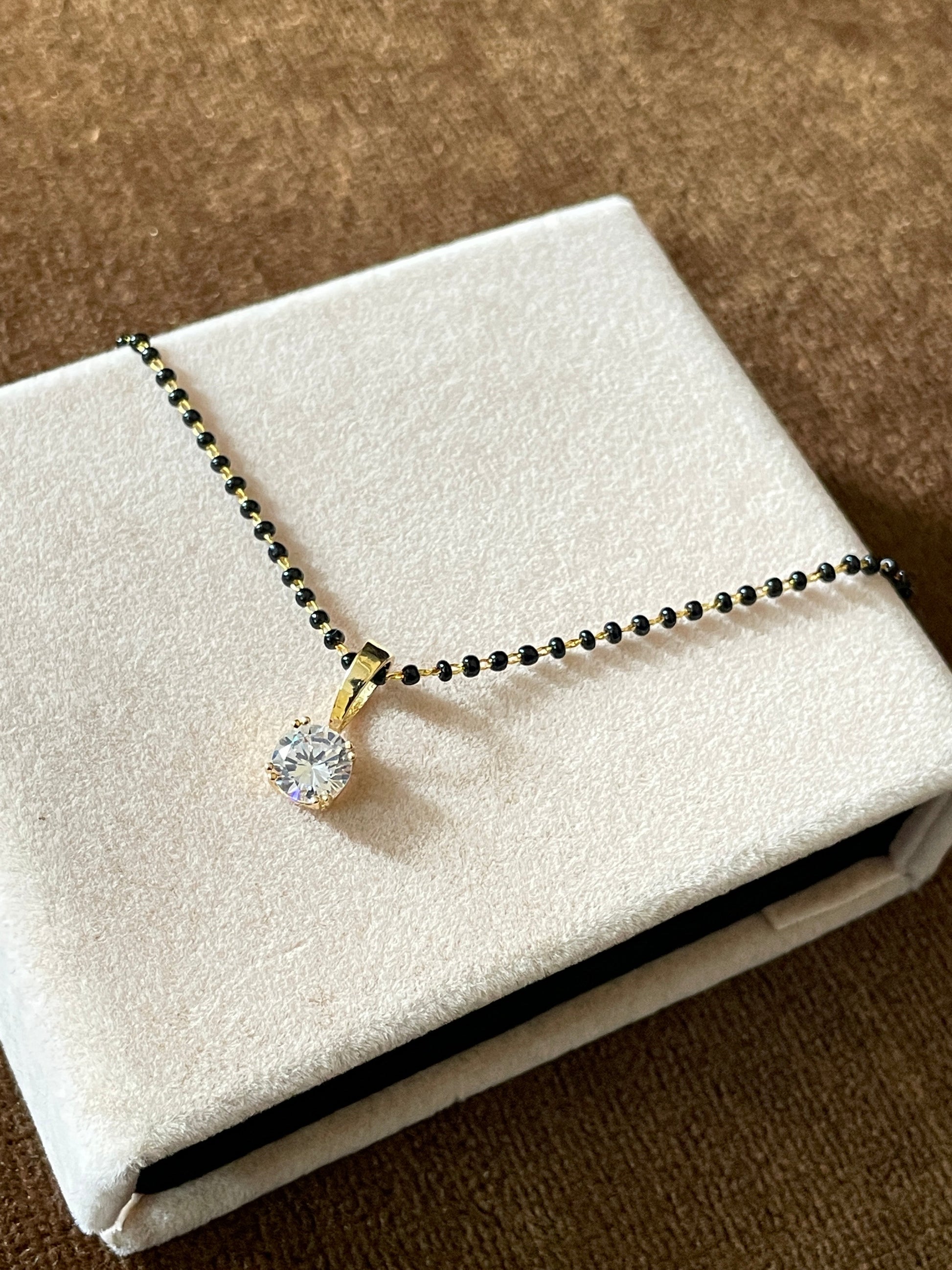 Deepika Padukone Wedding Insprired Golden Solitaire Mangalsutra - Abdesignsjewellery