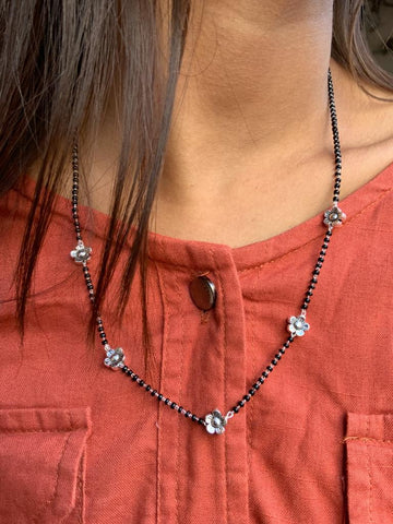 Dailywear Silver Flower Floral Pattern Mangalsutra - Abdesignsjewellery
